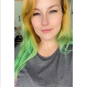 Meet your Posher, Ashley